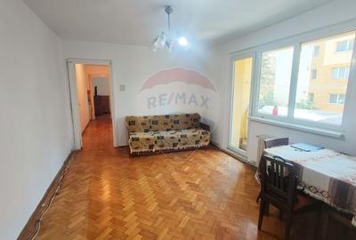 Apartament de vanzare 3 camere, etaj 1 , Manastur!