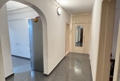 Apartament de 3 camere, Decomandat, 73 mp, Zona Dambul Rotund - 4