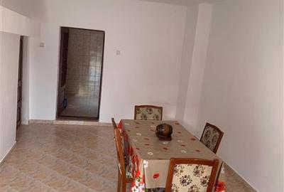 Casa 8 camere de vanzare Valea Voievozilor Targoviste 653mp teren - 1