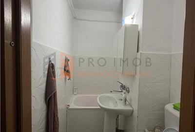 Apartament 2 camere cf 2 semidecomandat zona Micro 14 - 9