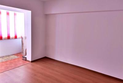 Apartament 3 camere, decomandat, etajul 3, Zona Gura Leului - 8