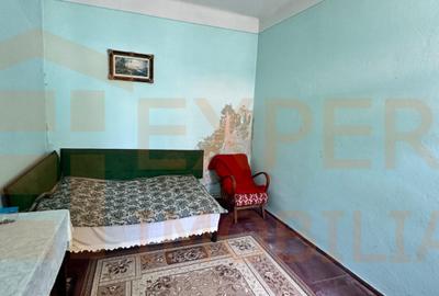Proprietate 2 corpuri situată in zona Tomis I - 13
