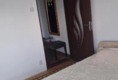 Vand in Sang.de Mures,apt. 4 camere, et.4 din 4, - 5