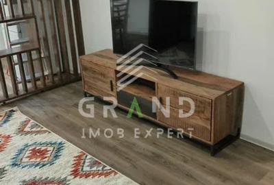 Apartament cu 2 camere semidecomandat, mobilat în Semicentral