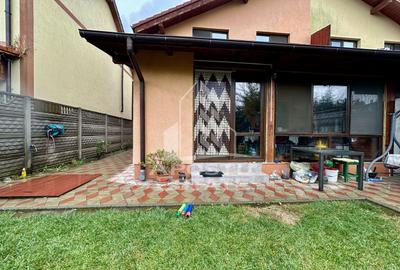Duplex cu 4 camere situat la asfalt, in zona Planetelor - 13
