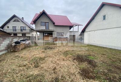 Casă individuală cu 4 camere în Nord