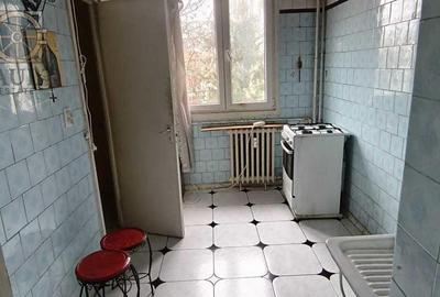 Apartament 3 camere -5 minute Metrou 1 Decembrie - 9