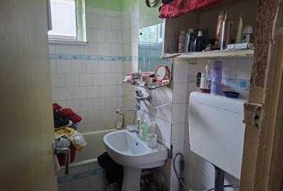 De vanzare apartament cu 3 camere in Dambu - 4
