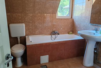Apartament 3 camere liber la vanzare zona Colinei - 16