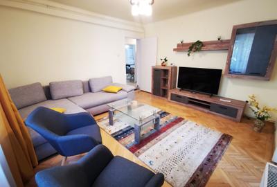 De inchiriat apartament 3 camere – zona Centrala - 2