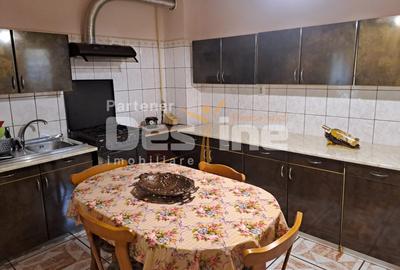 CASA DE VANZARE IN HD - 15