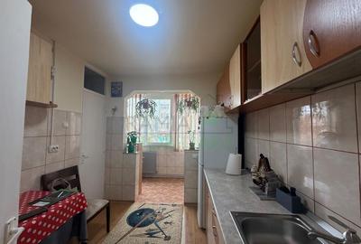 Apartament 2 Camere Decomandat Tractorul Etaj 1 Gata de Mutare - 3