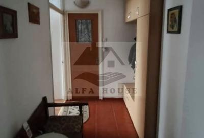 Apartament cu trei camere,  zona Racadau ,83 mp , etaj intermediar - 2