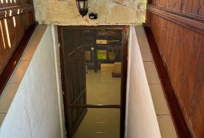 DIRECT DE LA PROPRIETAR /CASA /FINISATA/str. ROMUL LADEA/Teren-639  mp/ PRET NEG - 3