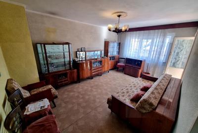 Navodari central -apartament 3 camere decomandat stradal - 1