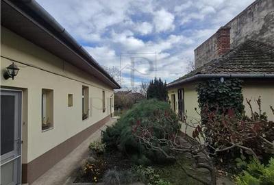 Oportunitate in Timisoara - 880mp teren - doua case - ideal  locuinta - investit - 3