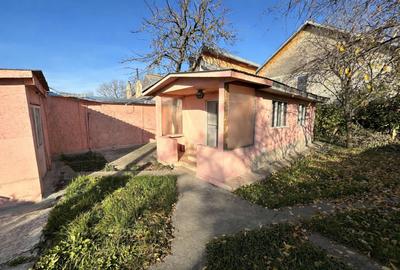 Vanzare teren 700mp cu casa batraneasca Tamasi , Bacau - 3
