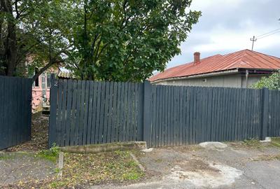 Teren cu toate utilitatile, asfalt, iluminat public - 1