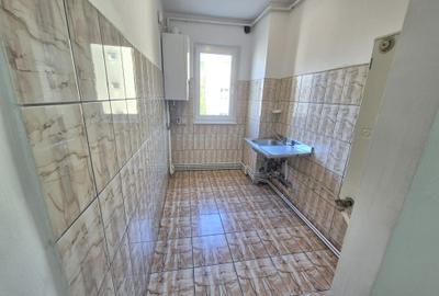 Vanzare Apartament 2 Camere semidecomandat Centrul Civic Str.Harmanului Etajul 3 - 16