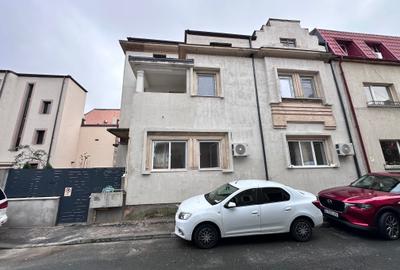 Apartament cu 2 camere în Banu Manta