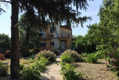 Casă individuală cu 7 camere în Clinceni