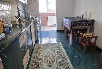Apartament 3 camere decomandate - Bd.Mamaia - zona Delfinariu - 155.000 euro - 10