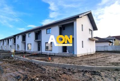 Casă cu 4 camere în Cetate