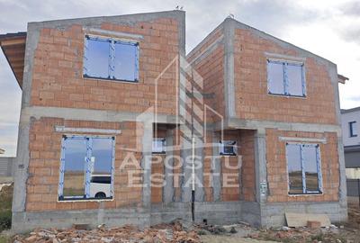 Casă individuală cu 4 camere în Giarmata