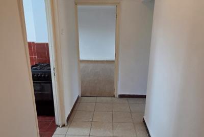 Apartament cu 3 camere decomandat în Micro 17