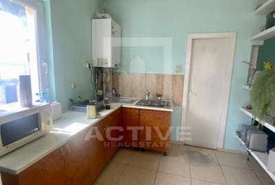 Birouri la Casa cu curte proprie-langa autogara - 9
