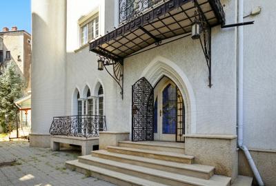 Vila cu arhitectura deosebita, adiacent Bd-ului Lascar Catargiu, RENOVATA - 1