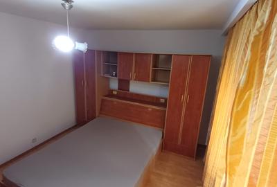 Apartament 2 camere, str. Dunavat, et. 3/4 - 10