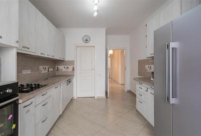 VILA INDIVIDUALA,4 CAMERE,258 MP,TEREN 700 MP,AN 2017 - 11