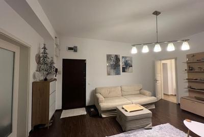 Apartament cu 2 camere, mobilat în Universitate