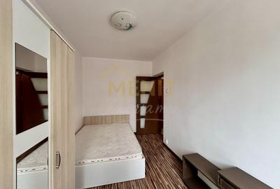 Apartament cu 3 camere semidecomandat, mobilat în Nord