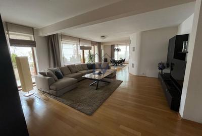 Apartament cu 4 camere semidecomandat, mobilat în Herăstrău