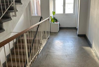 Piata Universitatii - Bloc Dunarea 1981 mobilat 2 camere panorama deosebita - 8