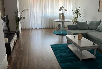 Apartament cu 3 camere decomandat în Băneasa
