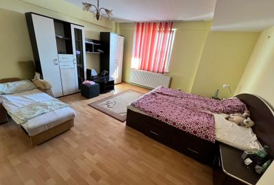 INCHIRIEZ apartament 1 camera spatios, zona Terezian - 1