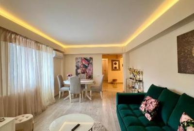 Apartament cu 3 camere decomandat, mobilat în Decebal