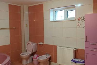 De vanzare Apartament 3 camere in Vila, Aparatorii Patriei, sector 4 - 7