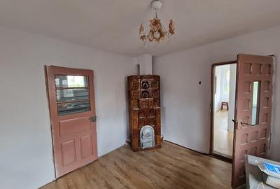 De Vanzare CASA + TEREN 1094mp VALEA LEURZII, DAMBOVITA - 2
