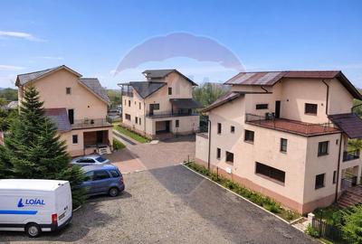 Pensiuni de vânzare lângă Bacău – 21 camere, oportunitate investiție - 1