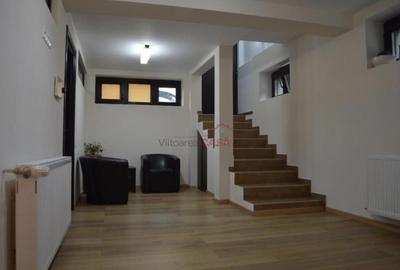 Apartament cu 3 camere decomandat, mobilat în Pache Protopopescu