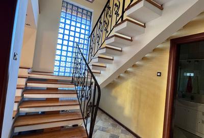 Vila S+P+1+M cu Piscina, Garaj si Bucatarie de vara separata - 4