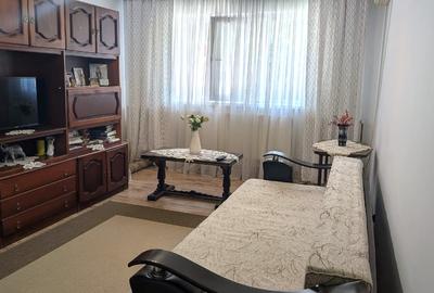 Apartament cu 2 camere decomandat, mobilat în Central