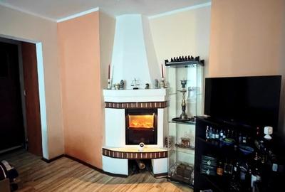 Apartament cu 3 camere decomandat, mobilat în Sebastian