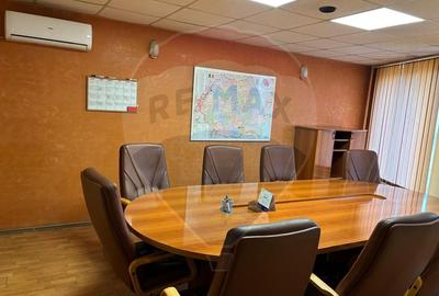 Spațiu industrial în Deva - Platformă betonată, 2 hale , linie CFR - 14