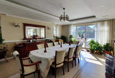 Casă individuală cu 8 camere în Pipera