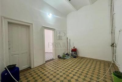 FABRIC - 4 CAM - ETJ.1 - 2 BAI - 3 BOXE - CURTE - ARHITECTURAL - ZONA ISTORICA- - 11